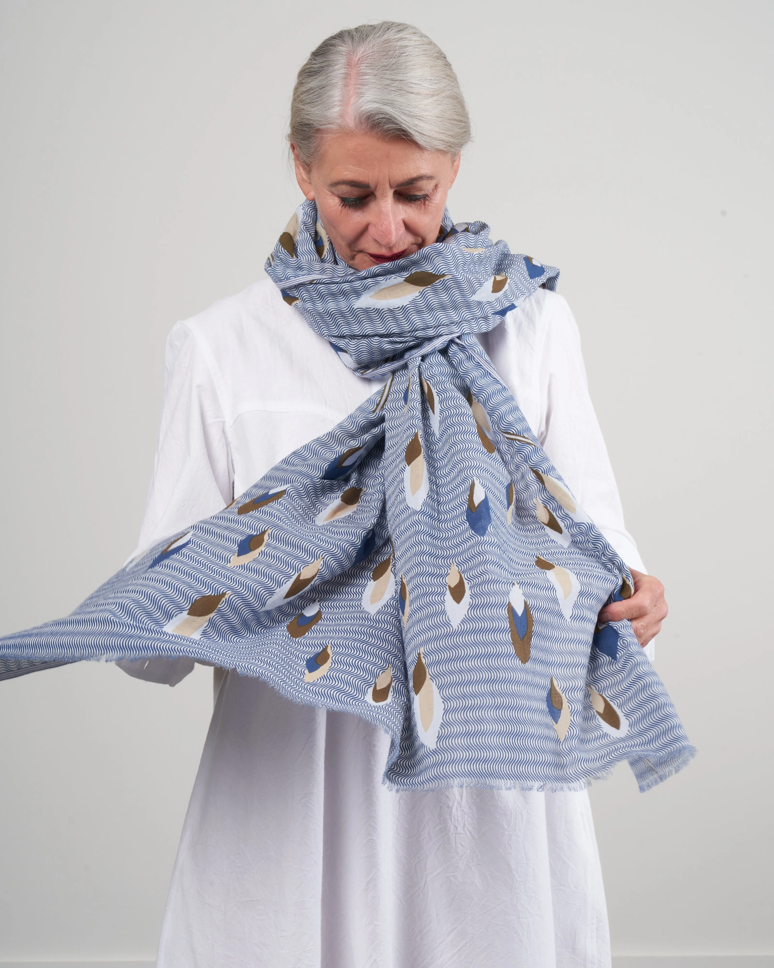 586 scarf - ink blue cotton