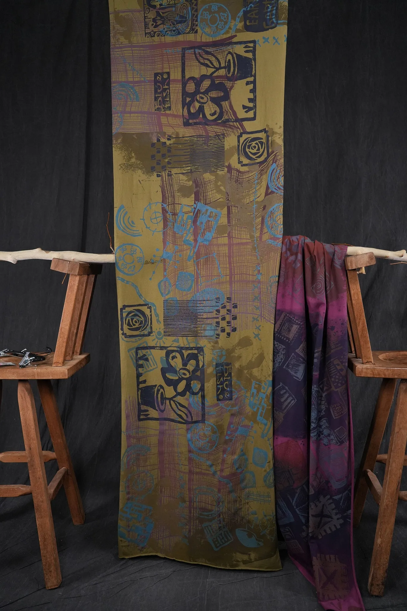 8162 Oversized Painted Scarf Wrap Tree Frog-P