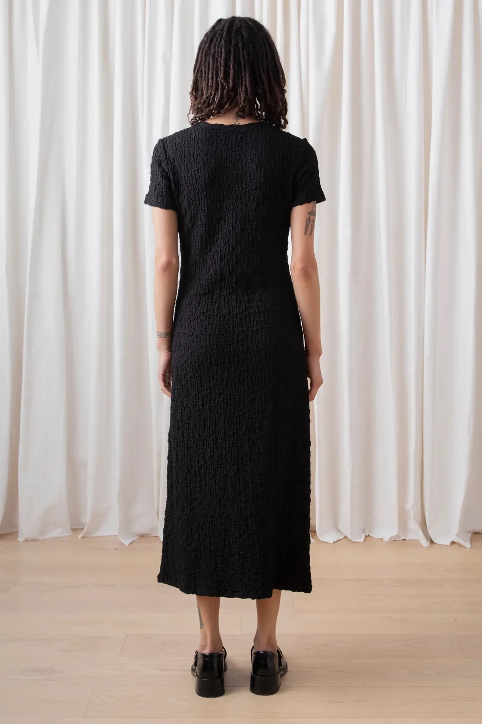 Ali Golden Textured T-Shirt Dress in Black