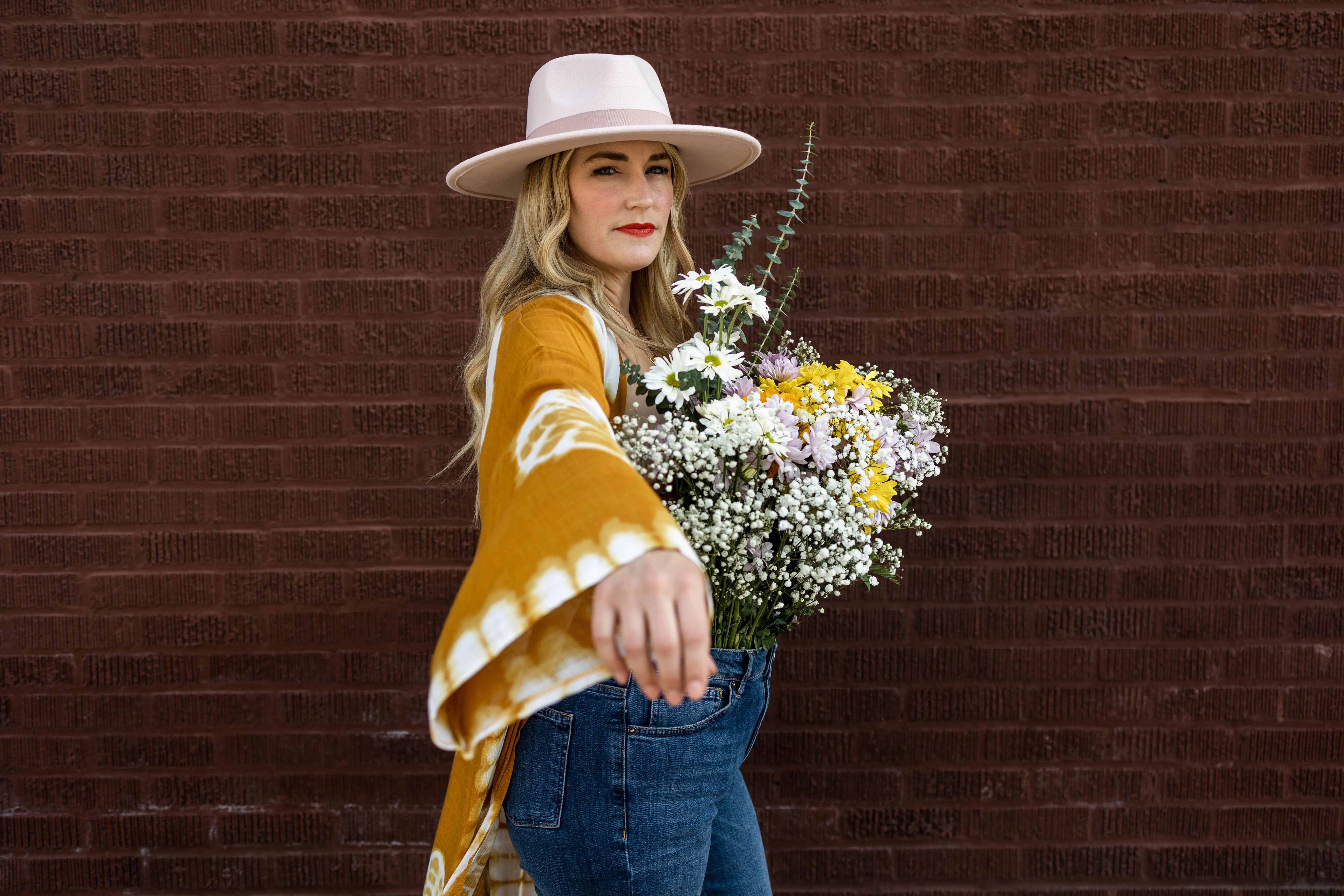 ariel II vegan felt rancher hat in rose