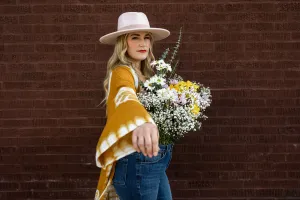 ariel II vegan felt rancher hat in rose