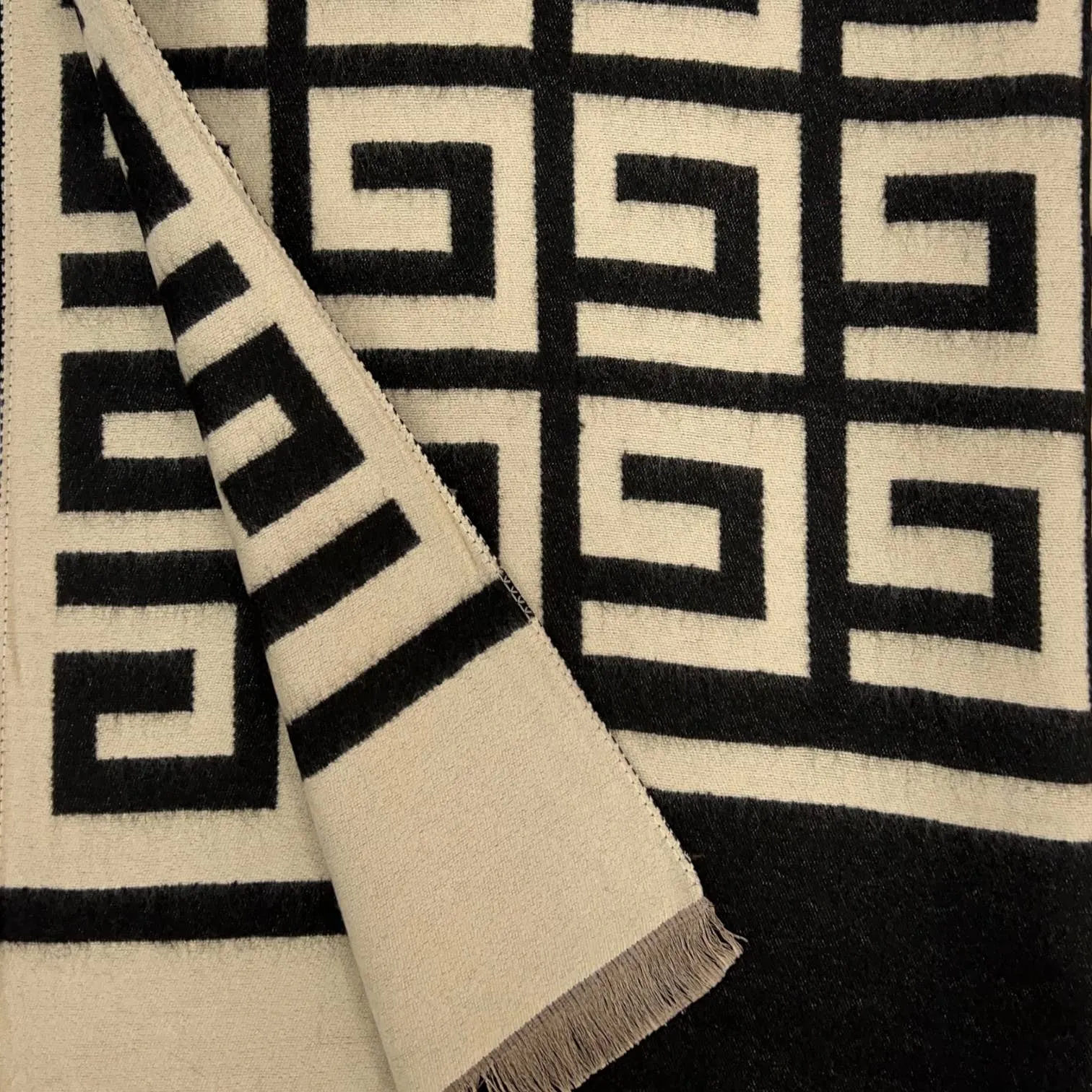 Big Maze Scarf