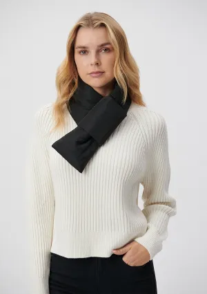 Black Scarf