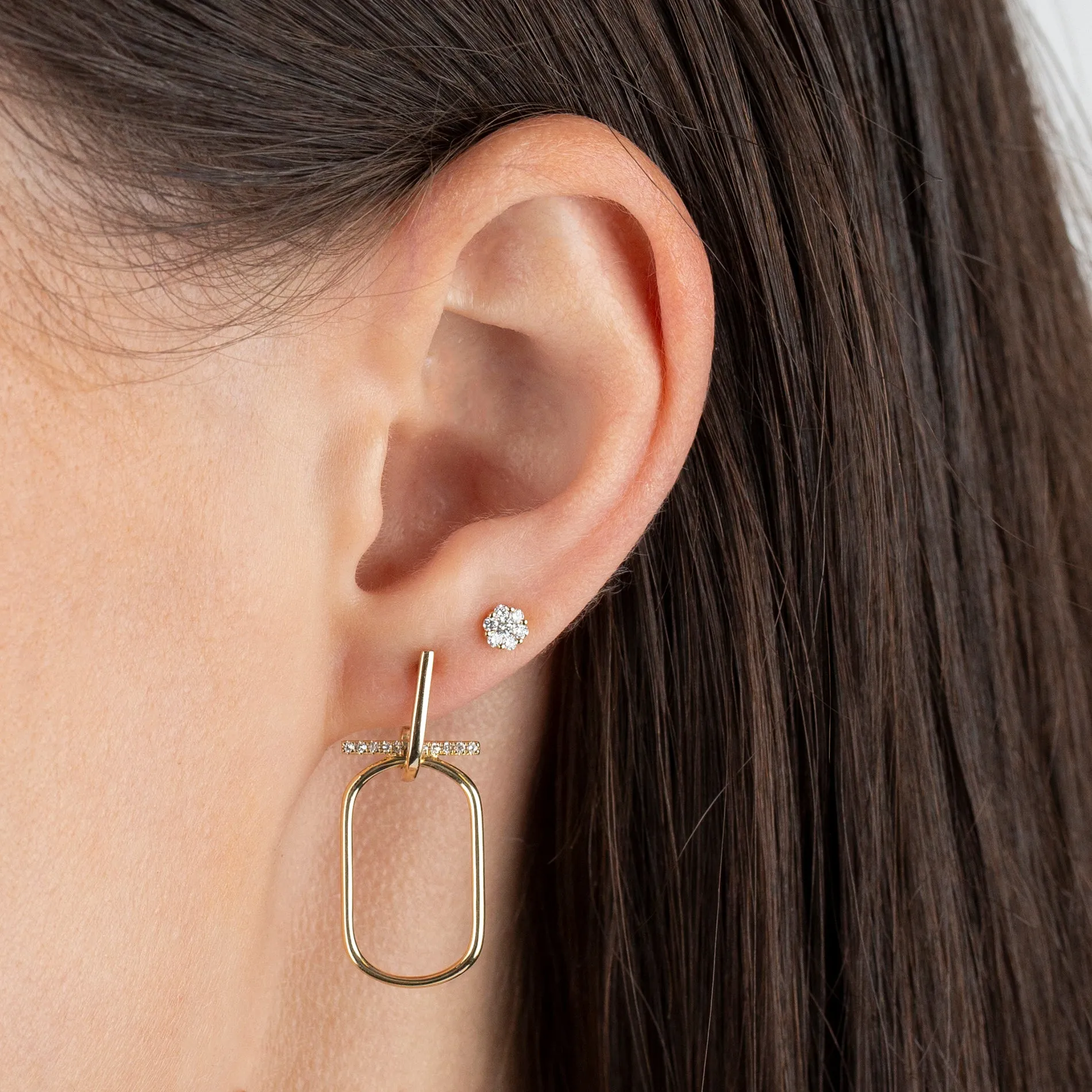 Diamond Bar Oval Stud Earring 14K