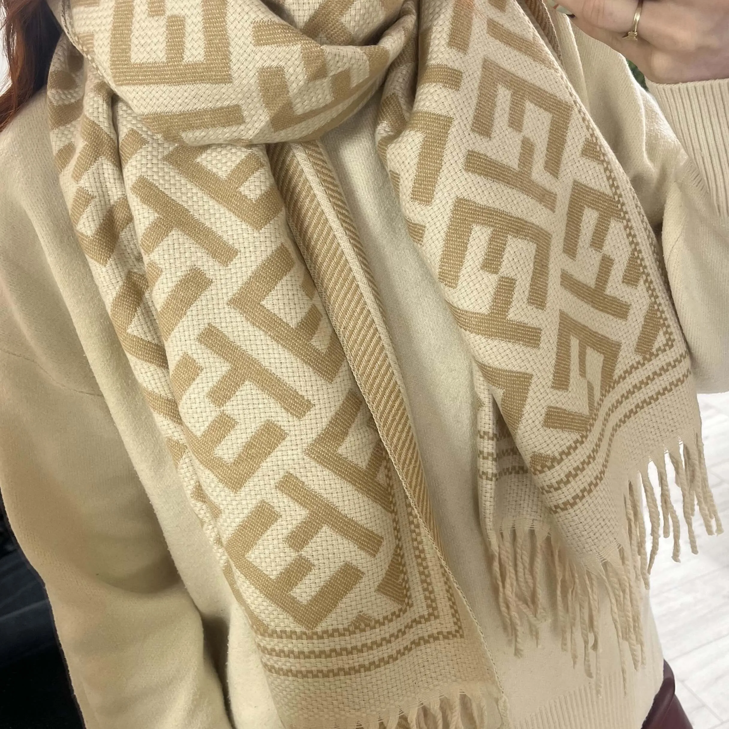 Efie Scarf - Beige Cream