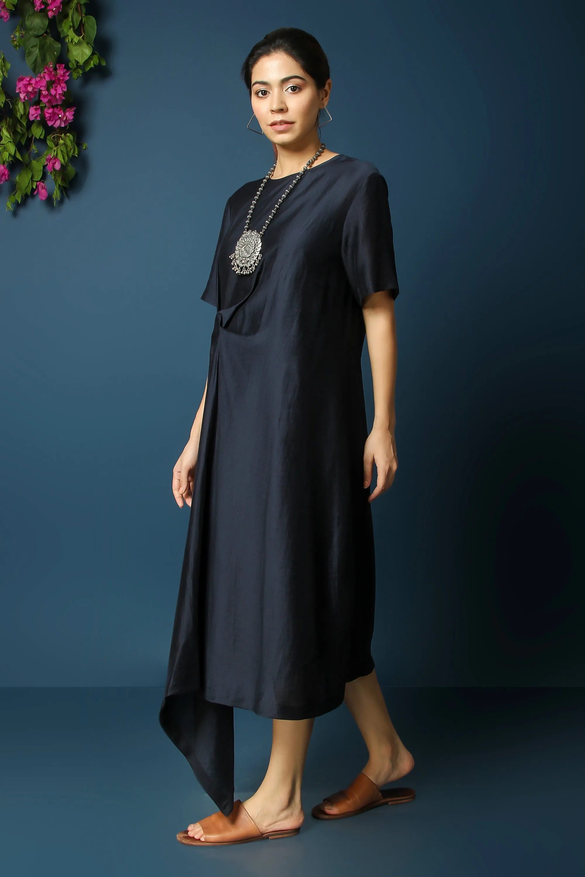 FRONT KNOT DRAPE DRESS