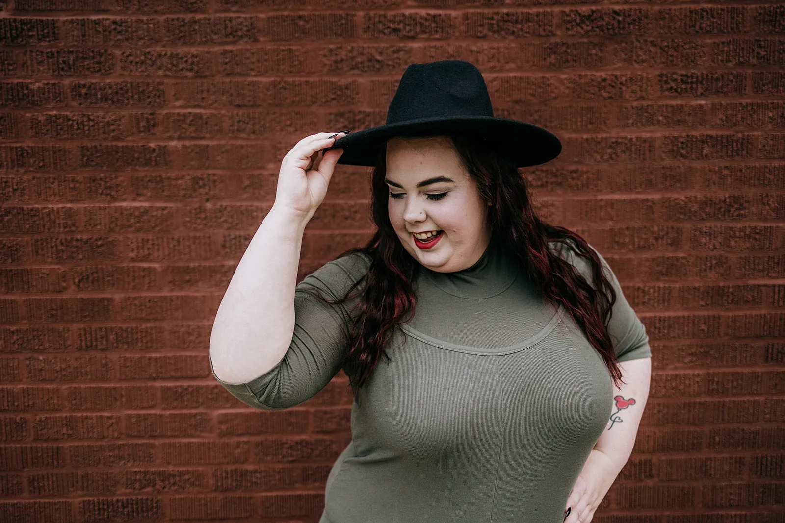 gloria hat in black