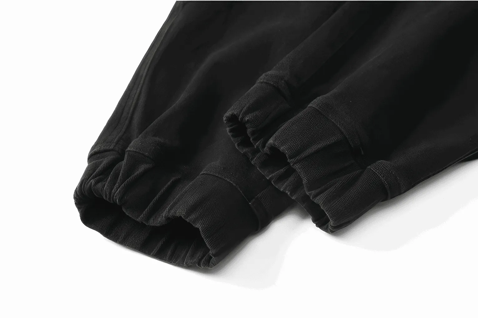 Men’s Cargo Pants – Loose Fit, Elastic Cuffs, Utility Style for Winter
