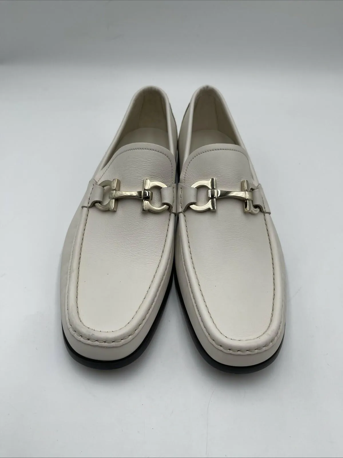Men’s Salvatore Ferragamo Gancini White Leather Loafers Size 7.5EE - Very Good