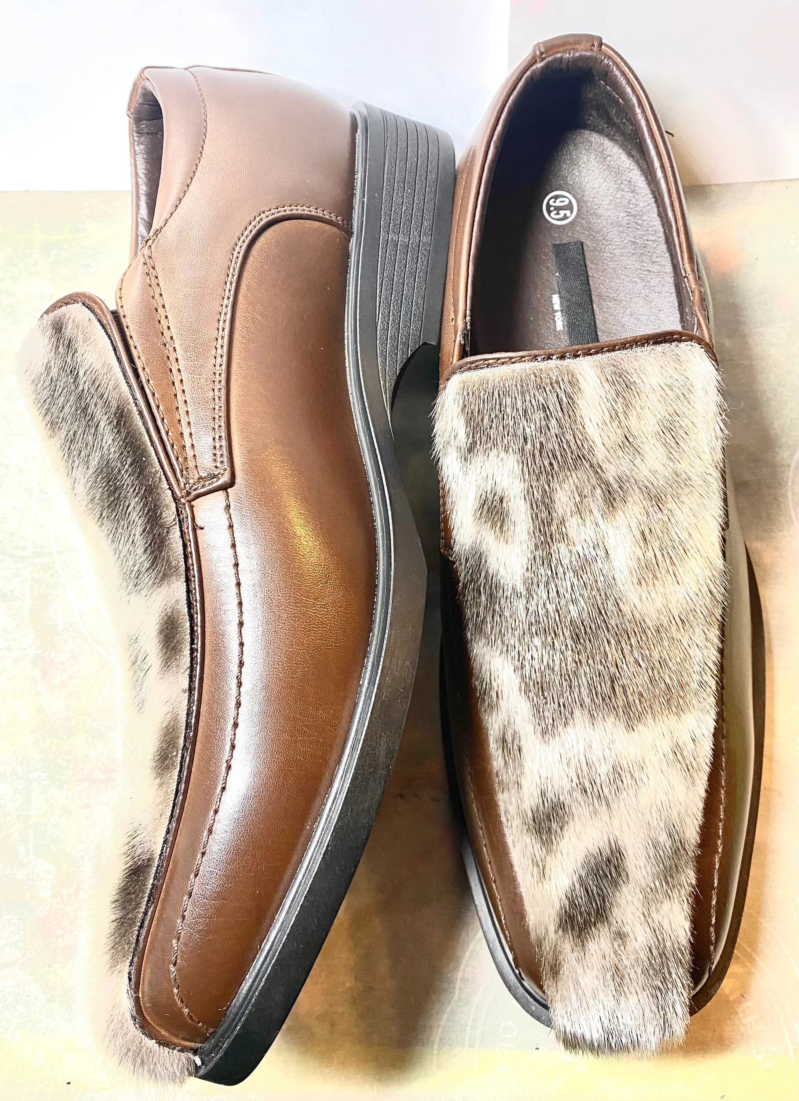 Men’s Size 9.5 in Natural Ring Seal (and dark brown leather)