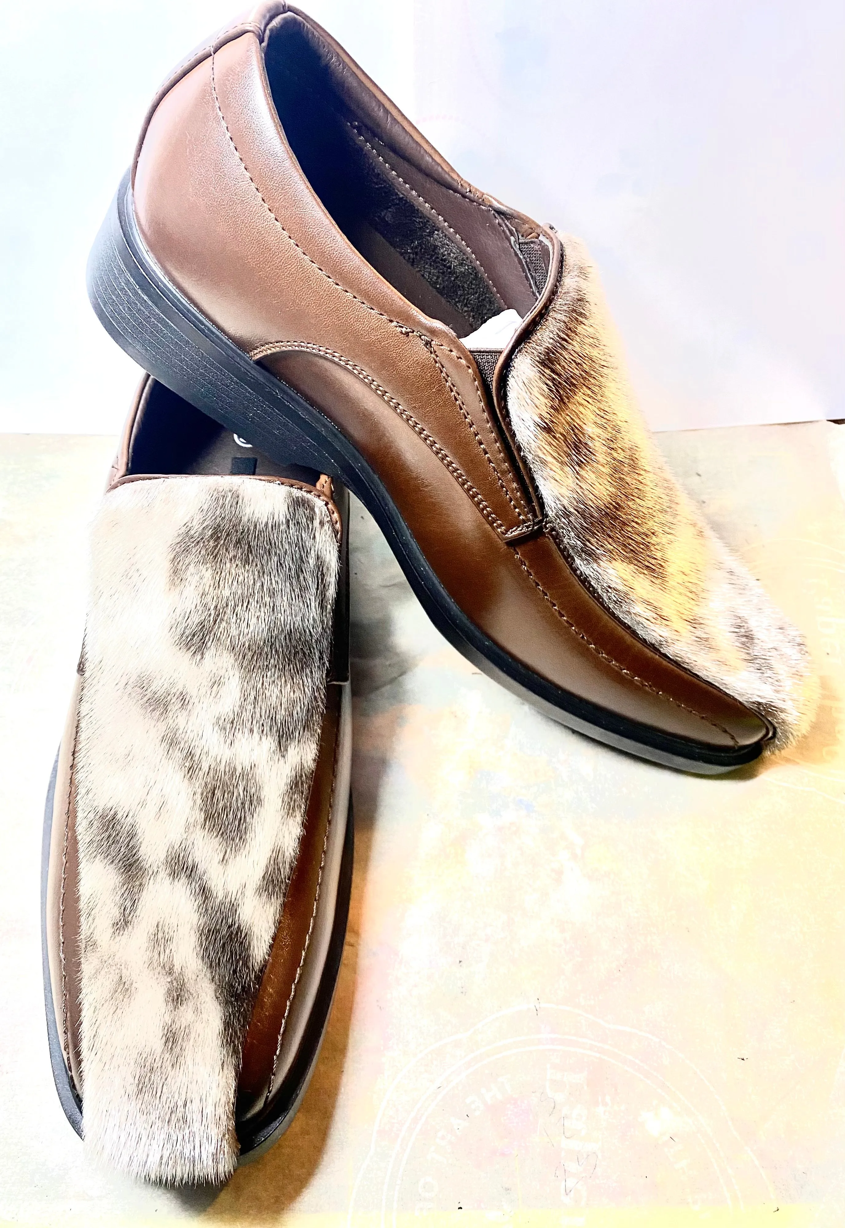 Men’s Size 9.5 in Natural Ring Seal (and dark brown leather)