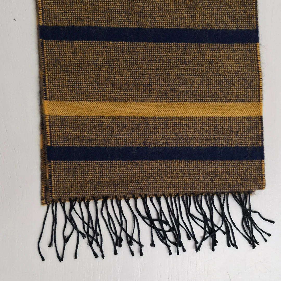 Monti Mens Scarf Stripe Detail