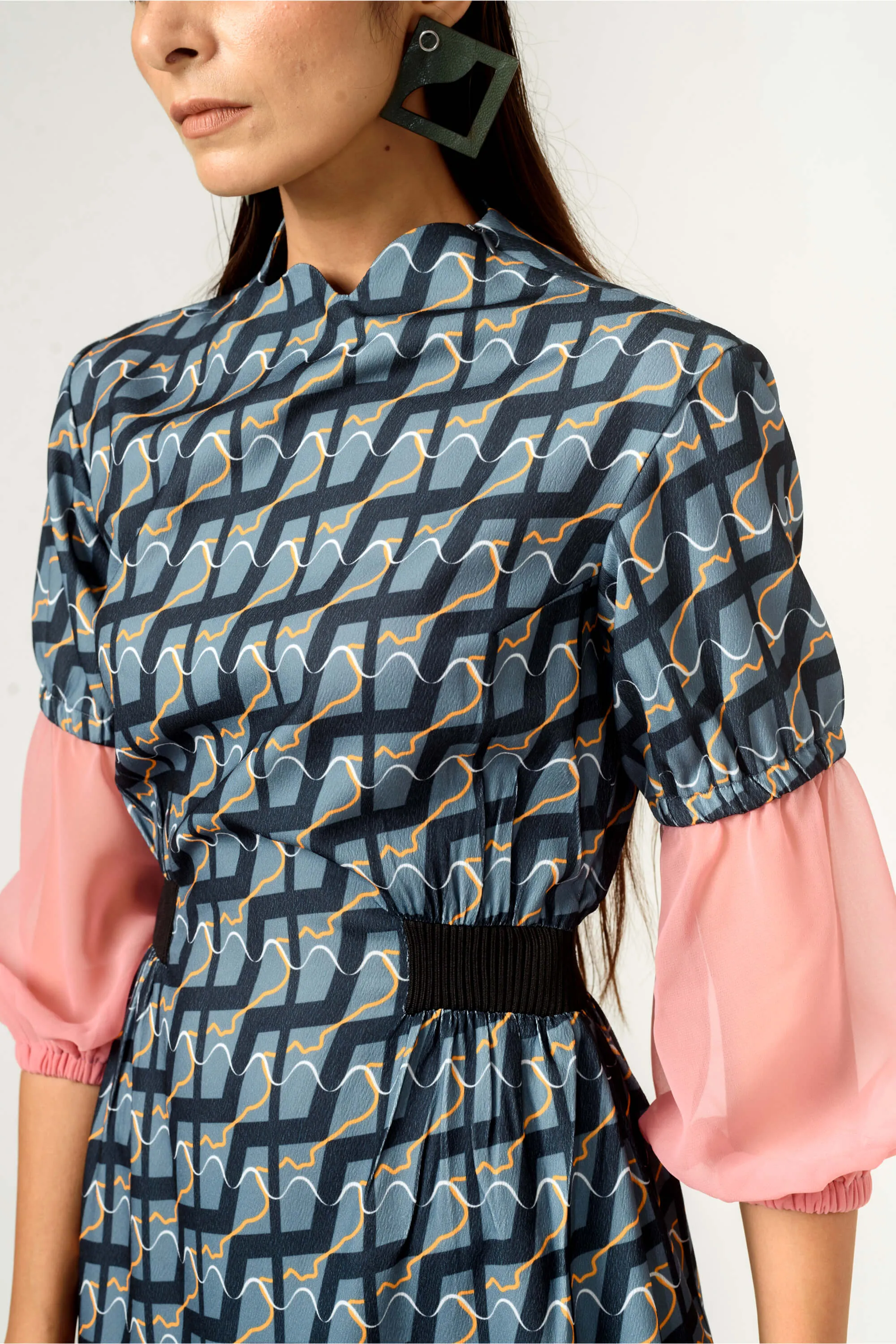 Navy blue balloon sleeves fitted dress