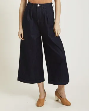 Pleat front jean