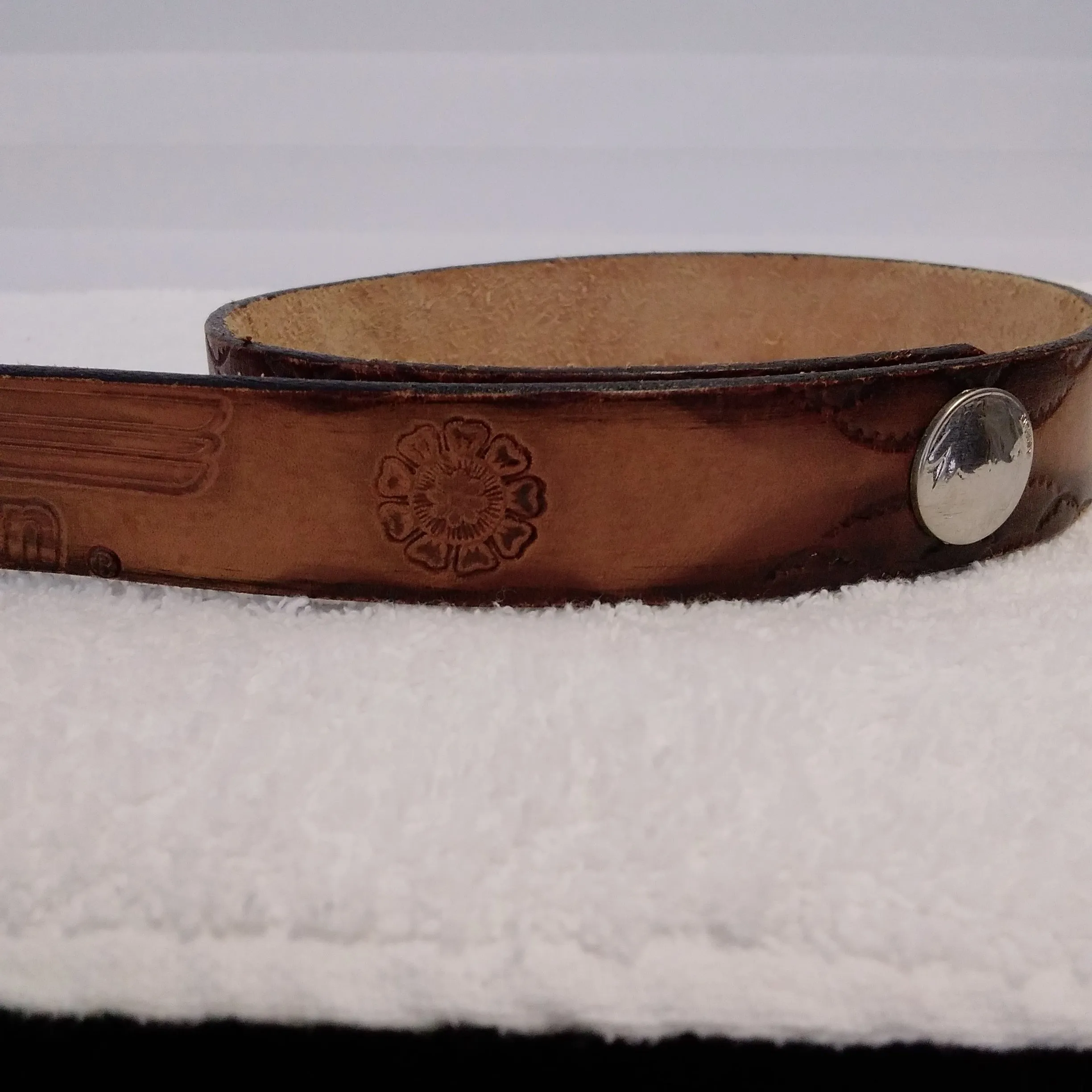 Rare - Harley Davidson Tooled Leather Indian Head Emblem Concha Belt - Size: 40