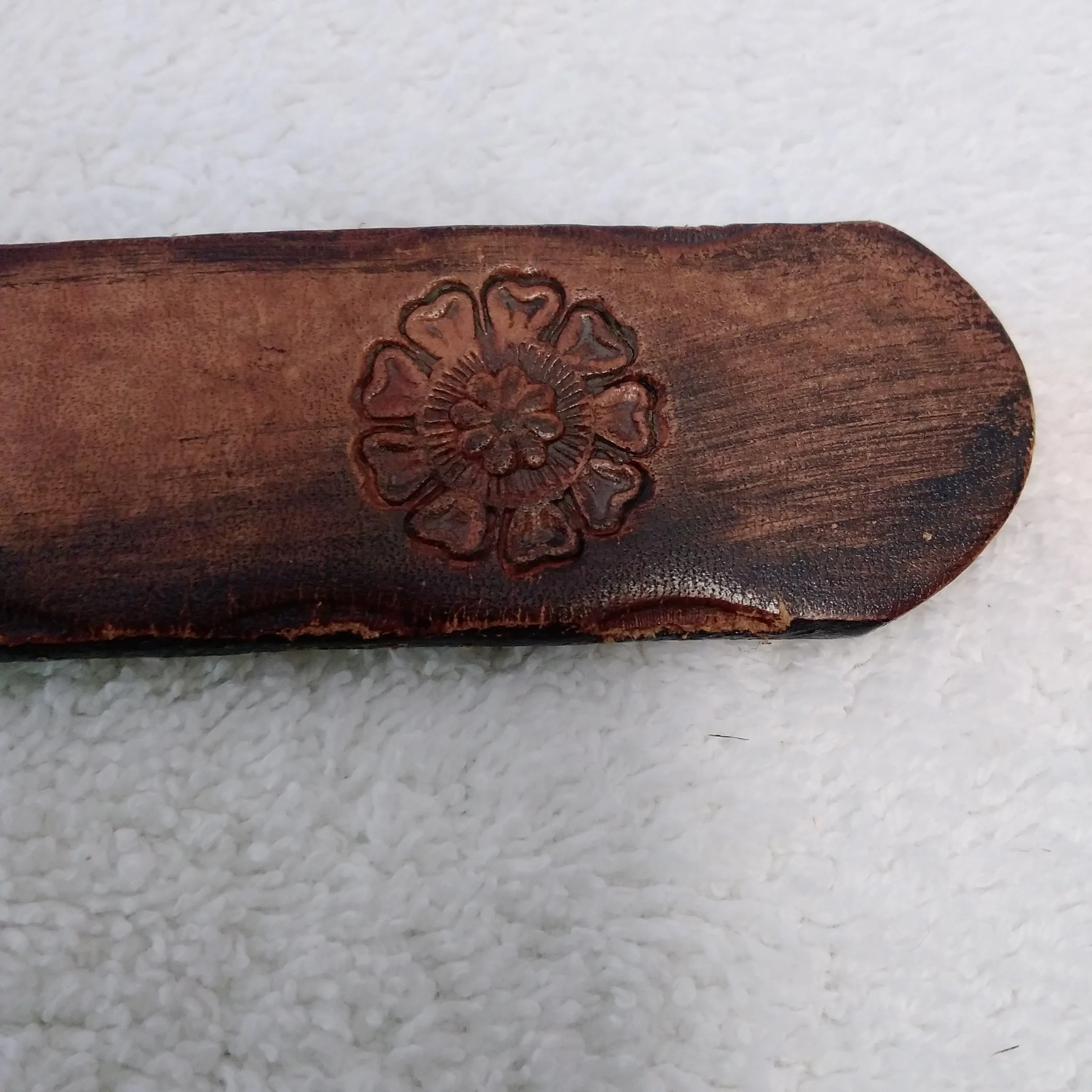 Rare - Harley Davidson Tooled Leather Indian Head Emblem Concha Belt - Size: 40