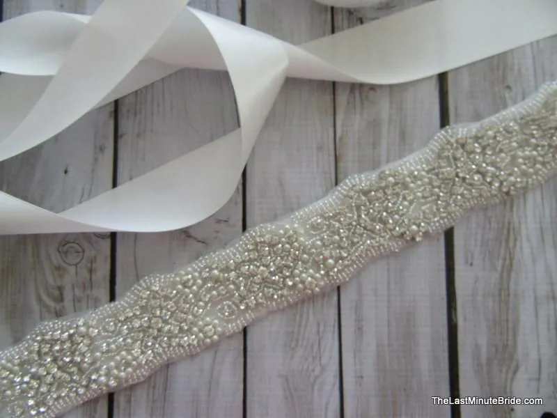 Rhinestone & Pearl Beaded Belt Style: Melbourne