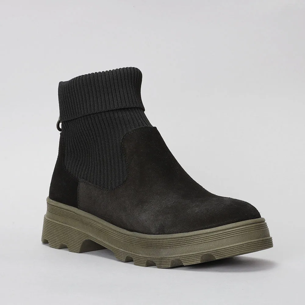 Ridge -Black/Mint sole