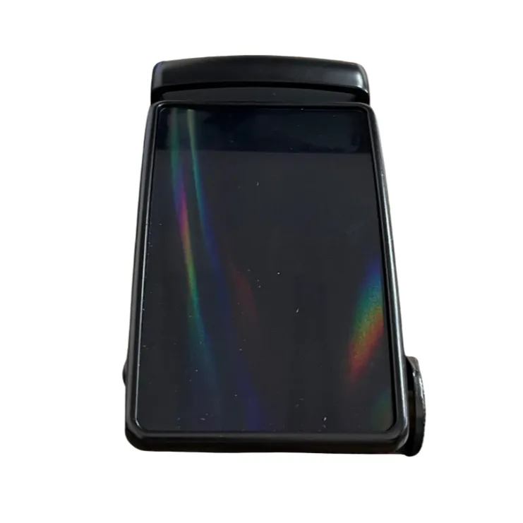 Smooth Holographic Black Buckle