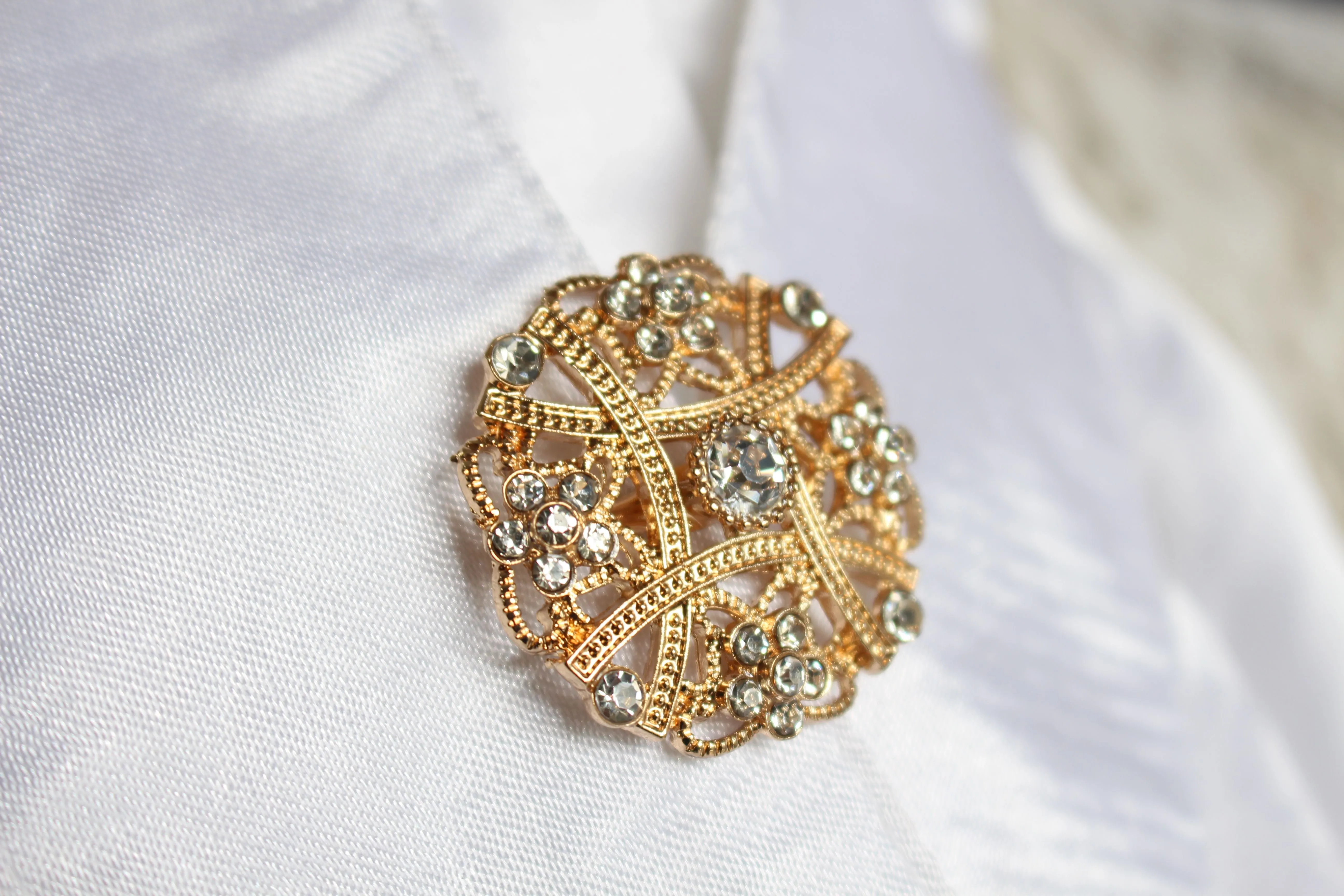 Stock pins
