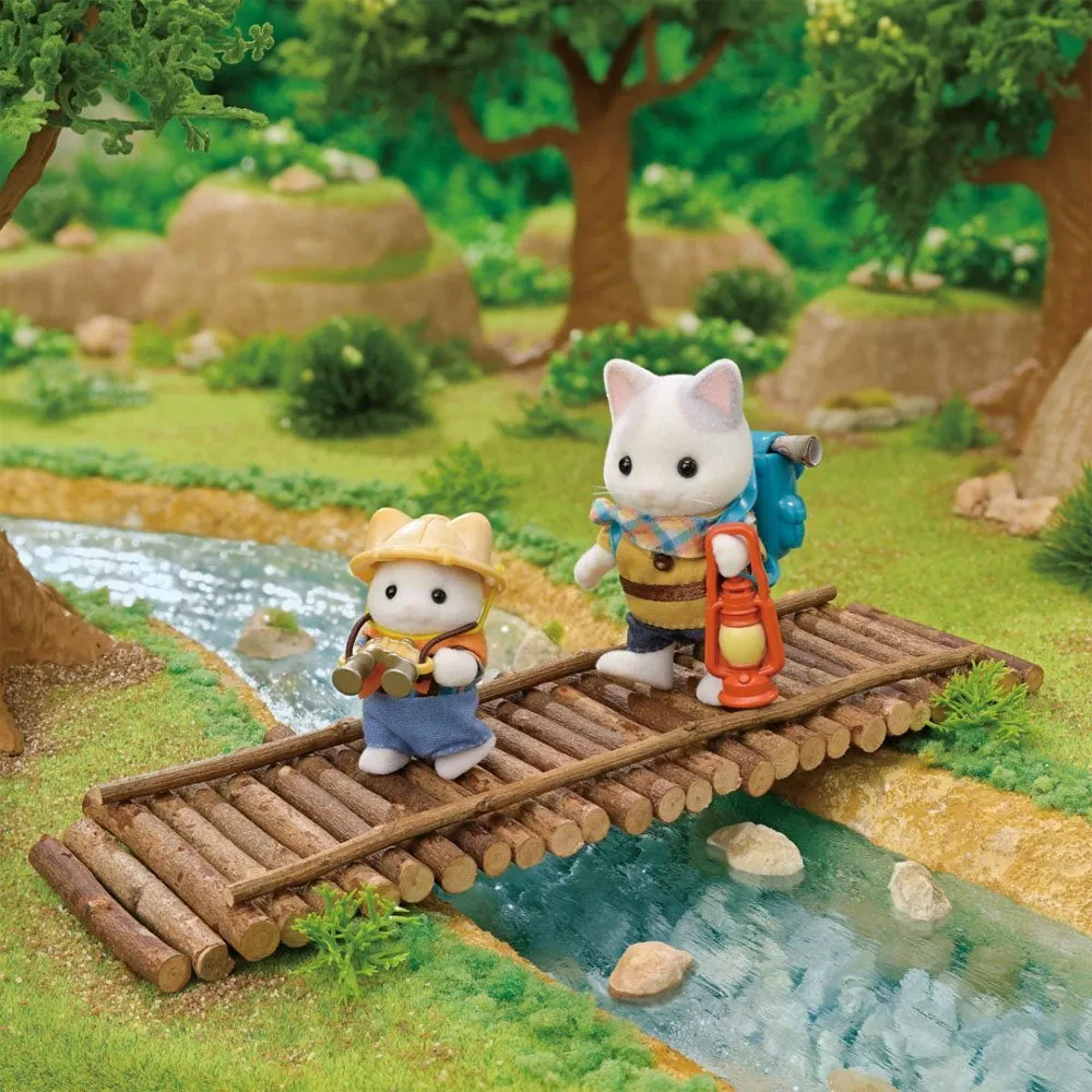Sylvanian Families Exciting Exploration Set Latte Cat Brother & Baby