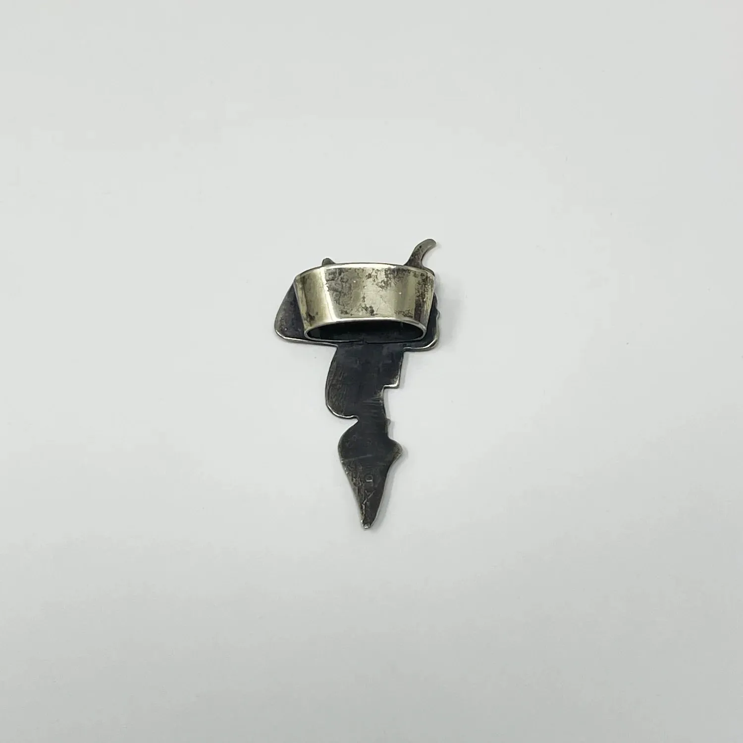 The Saddle Scarf Slide