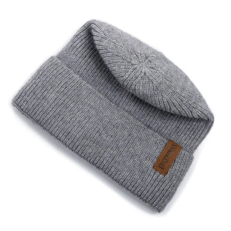 Unisex Fleece-Lined Winter Hat - Stylish Soft Beanie Cap for Outdoor Ski Sports